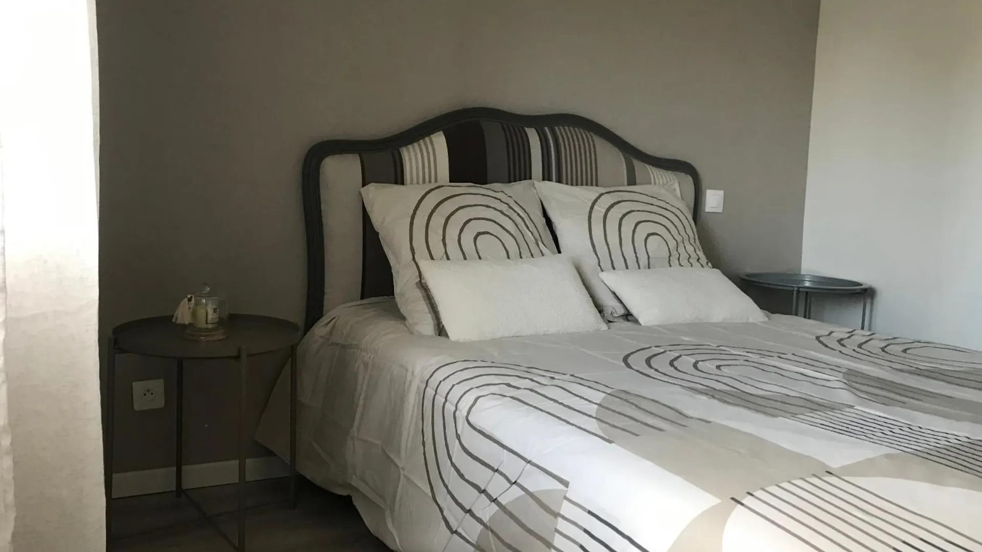 Holiday home Maison 6 Chambres Beauvais France